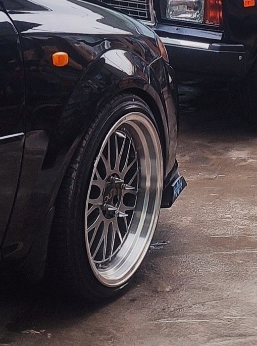 R18 diska sotiladi