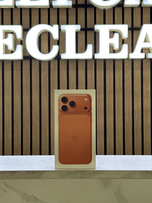iPhone 17 Pro Max / 256GB / Cosmic Orange / Sigilat