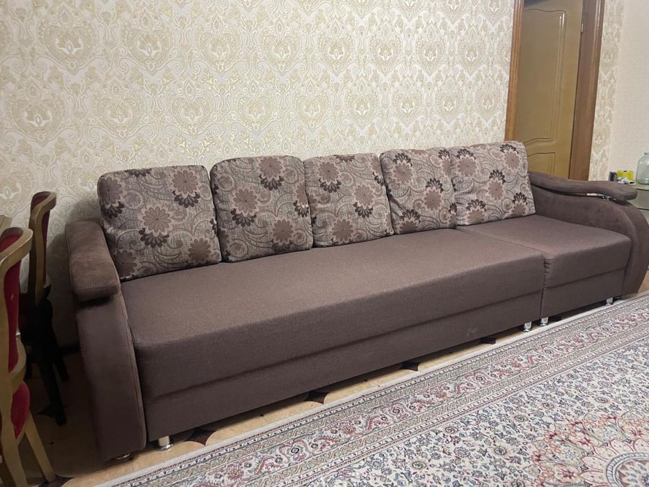 Продам диваны, платяной шкаф, холодильник