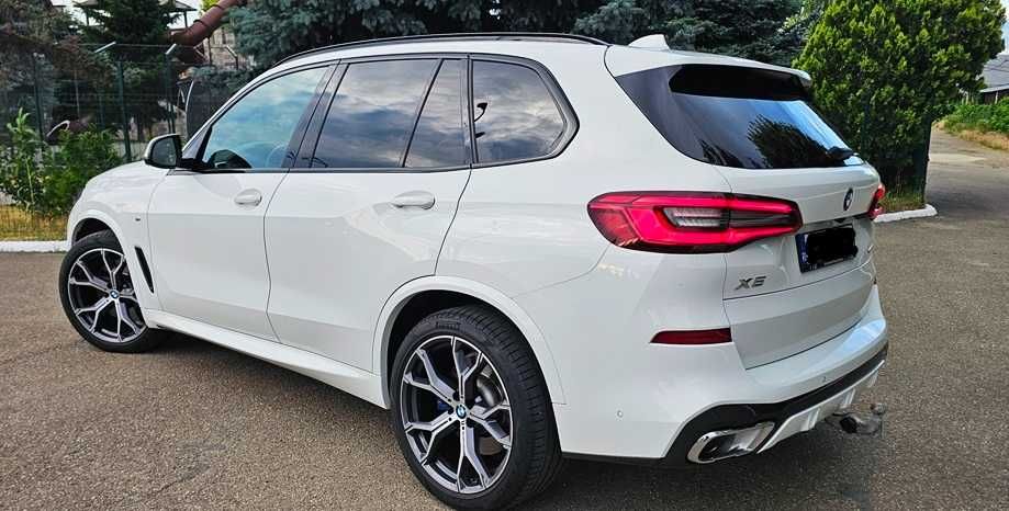 Vind BMW x5 3.0 d M.Pachet.Panoramic 286.cp Cockpit, Perne xDrive,Distronic