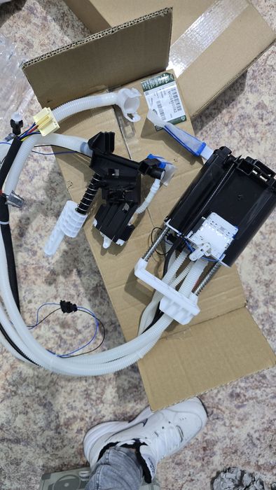 Топливный насос оригинал на range rover L322,range rover sport