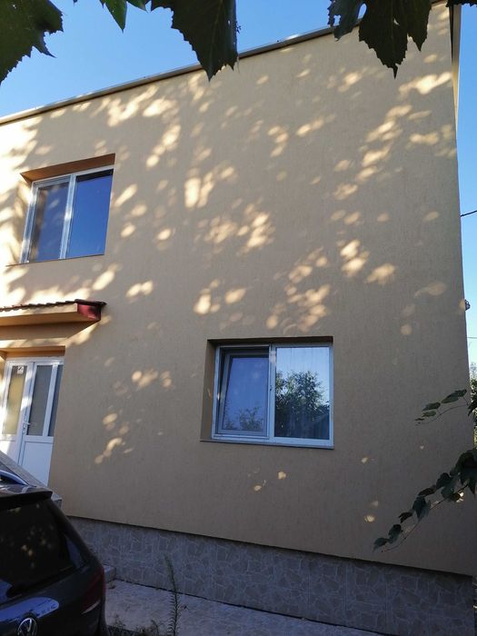 Casa nou comuna buzoesti teren 1765 mp,livada pomi fructiferi +anexa