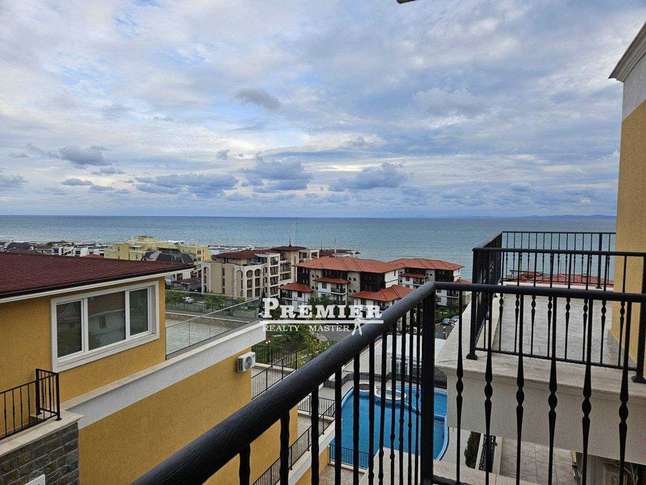 Двустаен с морска панорама в Свети Влас