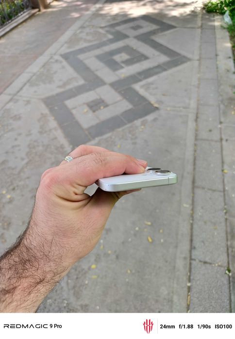 Продаётся iphone 16 plus