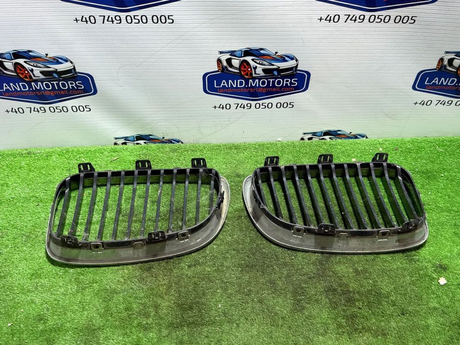 GRILA BARA FATA CENTRALA BMW E93 320D 2013 2.0 DIESEL COD OEM 51137166439 / 7166439 / 7166440 / 51137166440 / DECAPOTABILĂ (CABRIOLET) 2005-2013