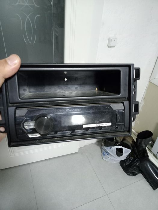 Продам магнитолу