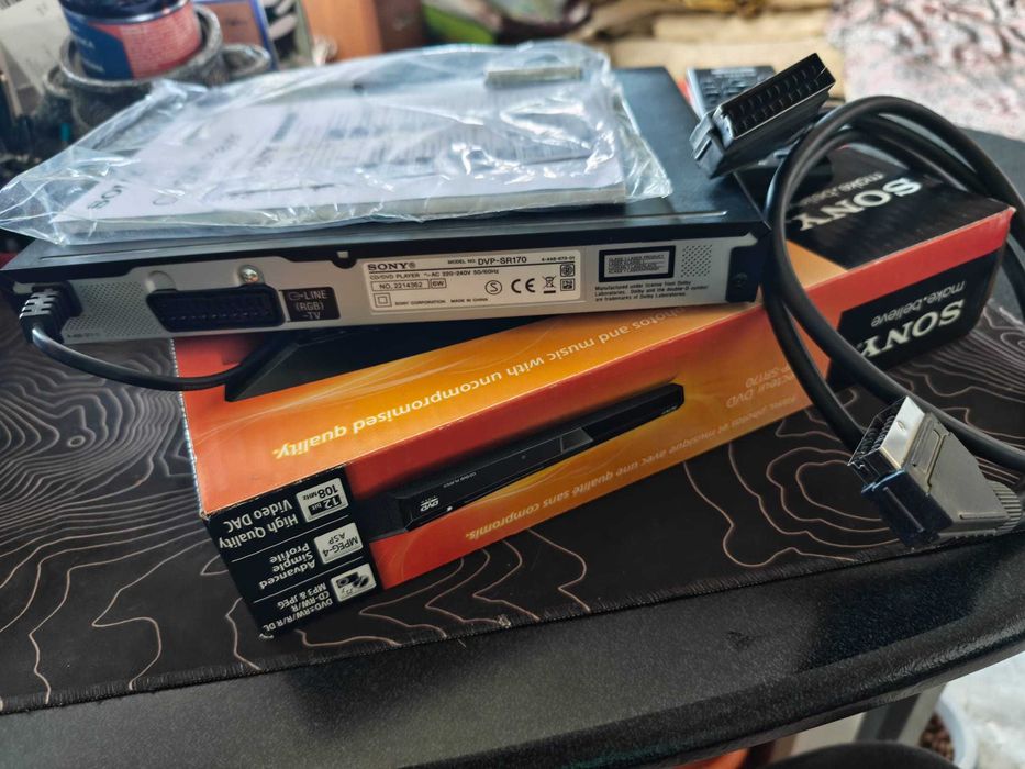 DVD Player Sony DVP-SR170 (Ediție World Cup) - NOU / Nefolosit
