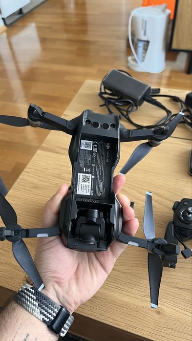 DJI Mavic Air — пълен комплект с 2 батерии
