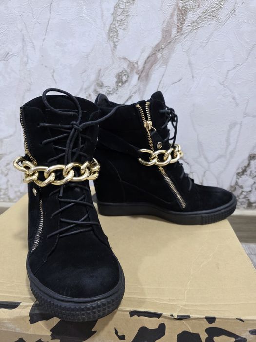 Продам  полусапожки