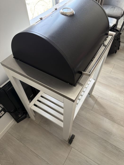 Gratar nou, nefolosit