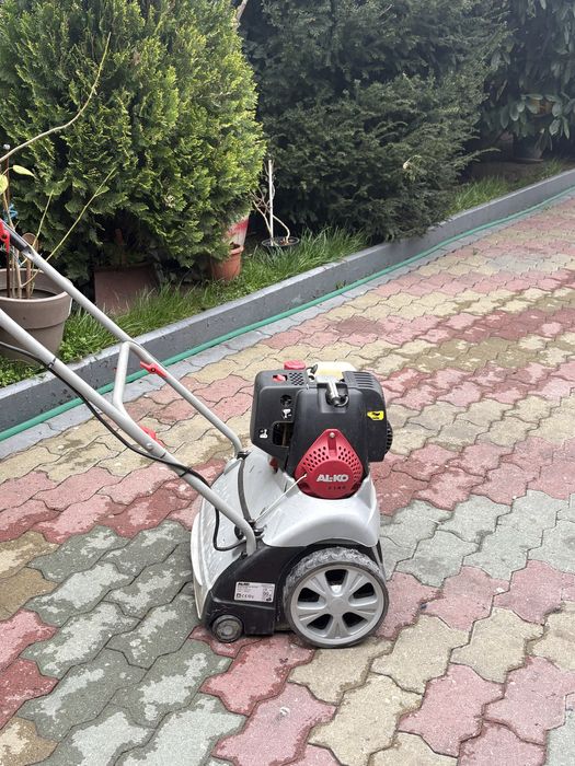 Scarificator/aerator gazon AL-KO pe benzina- stare buna