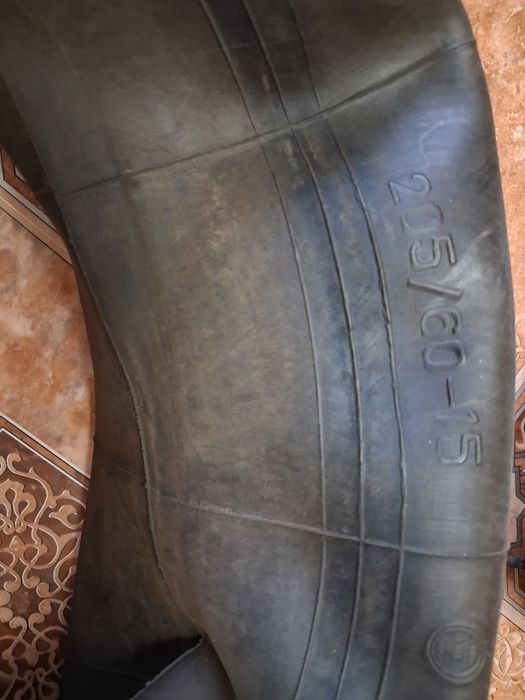 Резина для шины.