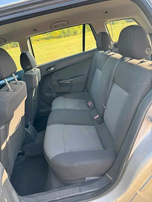 Ansamblu Stergatoare cu Motoras | Opel Astra H | Combi / GTC / TwinTop / Limuzina | Piese Parbriz Stergator Motor Maneta Luneta Geam Tija Bloc Lumini