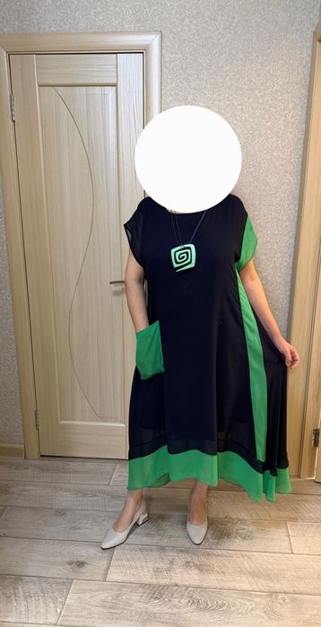 Платья и спортивный костюм