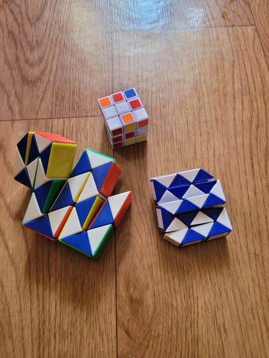 Игрушки разные для мальчика