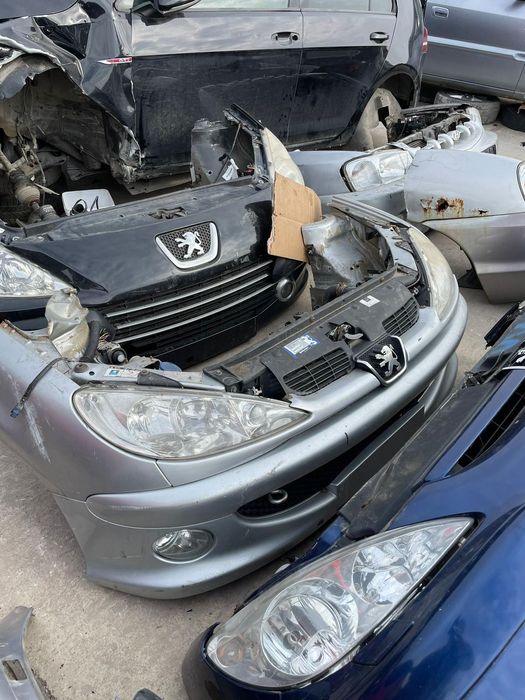 Предница/броня/фар/радиатор за Пежо