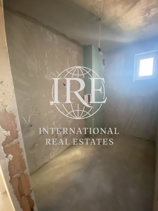 Продава се Двустаен апартамент в Варна, Младост 1 - 69 кв.м за 850 €/кв.м - Снимка #5