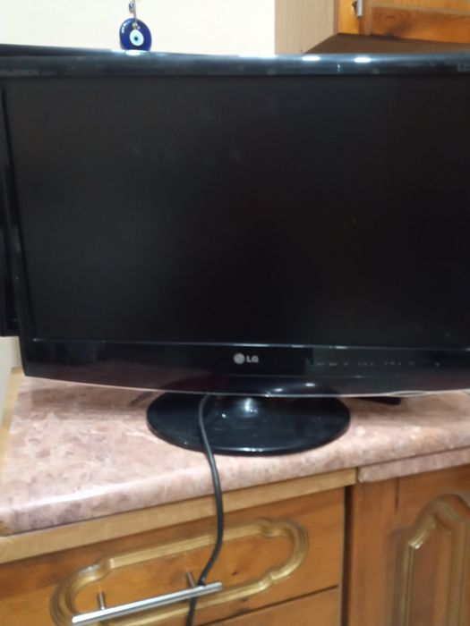 Продам кухню дерево,  б/у