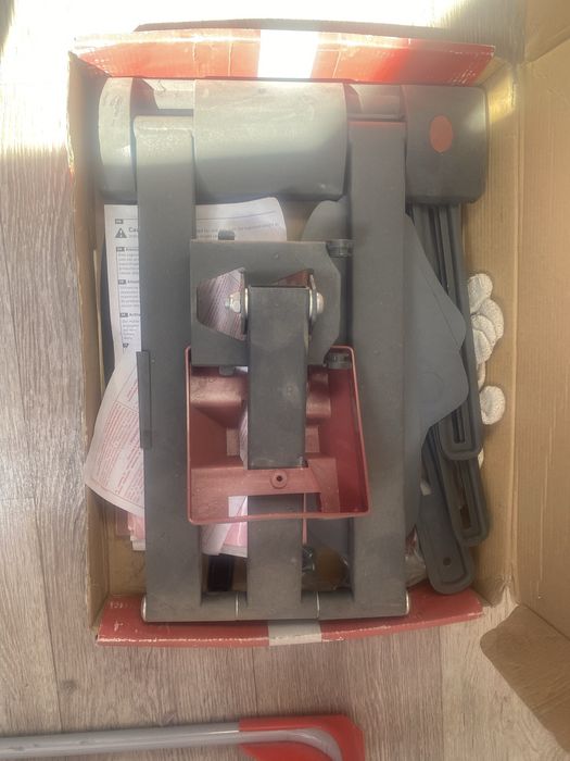 Кронштейн Для телевизора