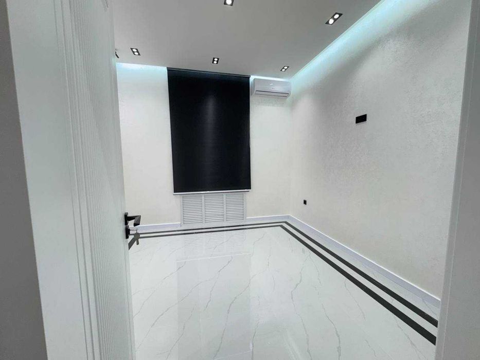 Продаётся Нежилое!  кафе Breadly , Новомосковская, С Арендатором