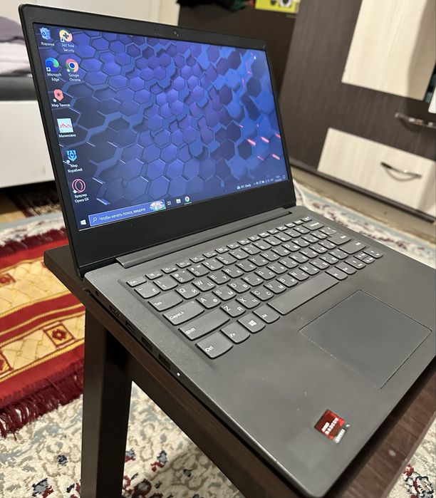 Ноутбук lenovo озу8 ssd 124