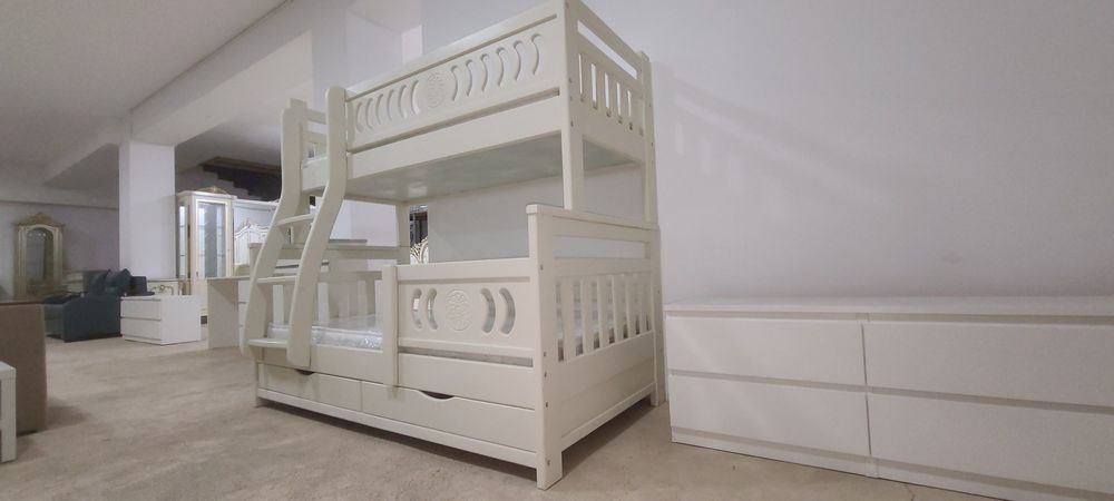 Двухярусный 2 этажный детския кровать