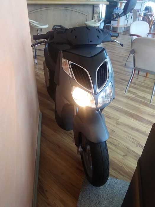 Продавам мотор Априлия спортсити