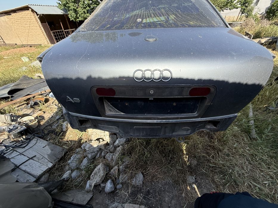Задний часть ауди а6 2001