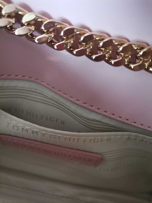Нова розова чанта Tommy Hilfiger