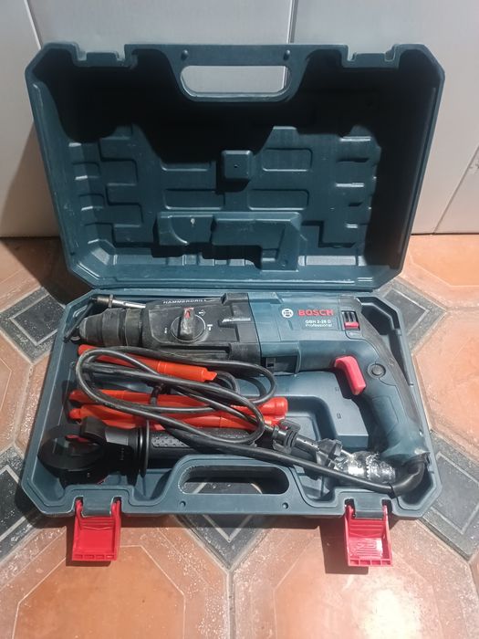 Дрель Перфоратор BOSCH