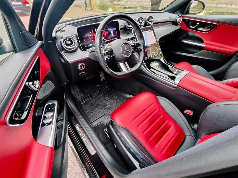 Mercedes-Benz C C300 4MATIC - 40.500 KM - AMG Line - 258+23cp