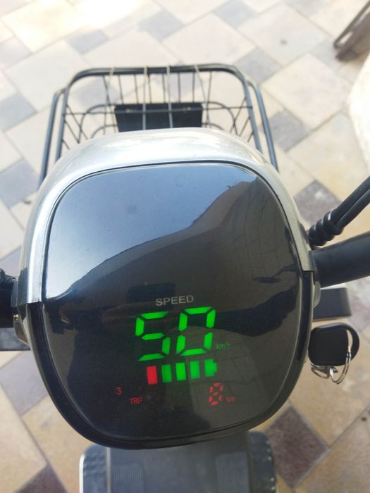 Skutir sotiladi balo'ni razmeri 16