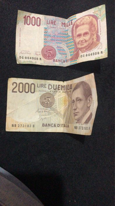 vand bani vechi lire italienesti