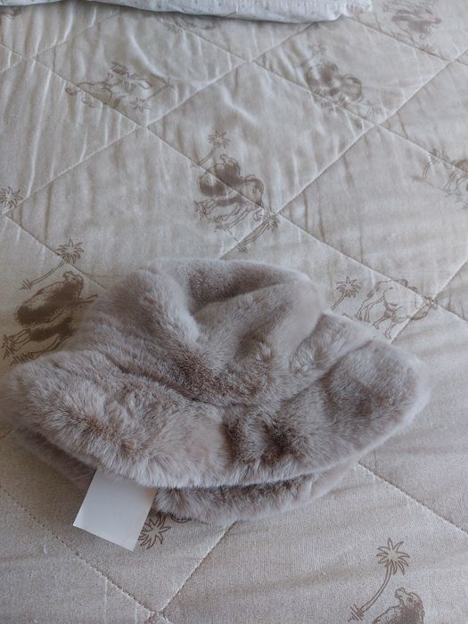 Меховая панама для женщин.