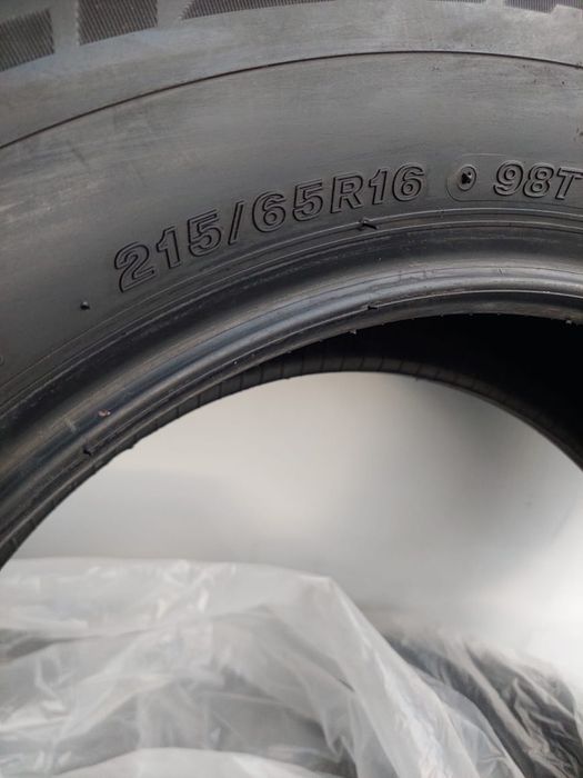 Шины Bridgestone 215/65/16