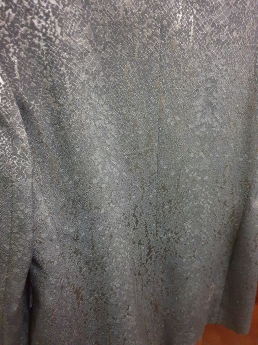 Женские костюмы.