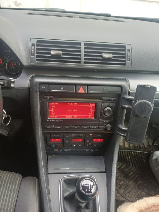 Se vinde Audi a4 b7 Sline