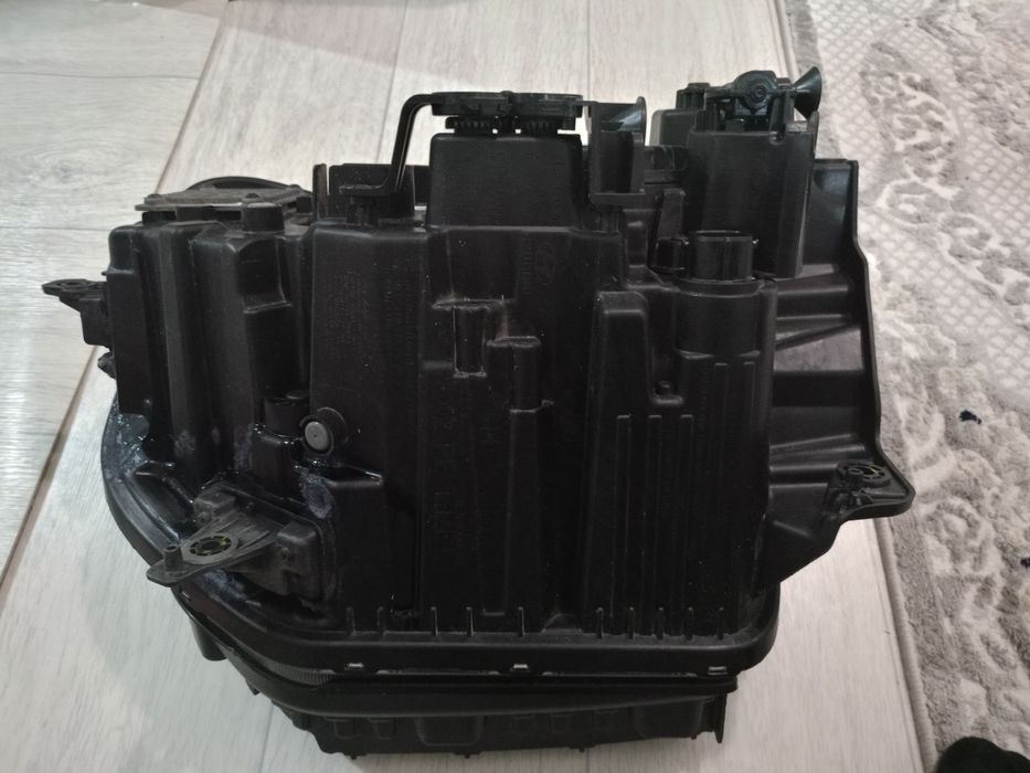 Продам фару Hyundai  Palisade