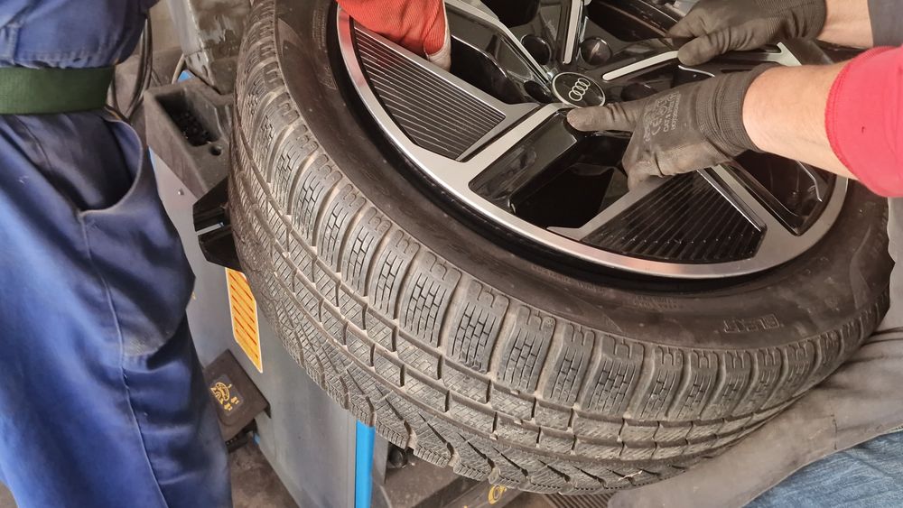 245 45 20/ 285 40 20 Pirreli Sport packet Замъка Ямбол