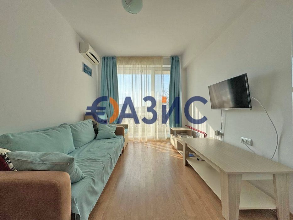 Продава се Двустаен апартамент в к.к. Слънчев бряг - 53 кв.м за 1255 €/кв.м - Снимка #2