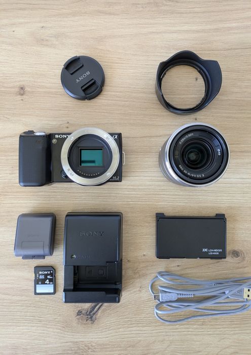 Sony NEX5 + E 18-55 УНИКАЛНИ СНИМКИ Дигитален Фотоапарат в Отлично Състояние