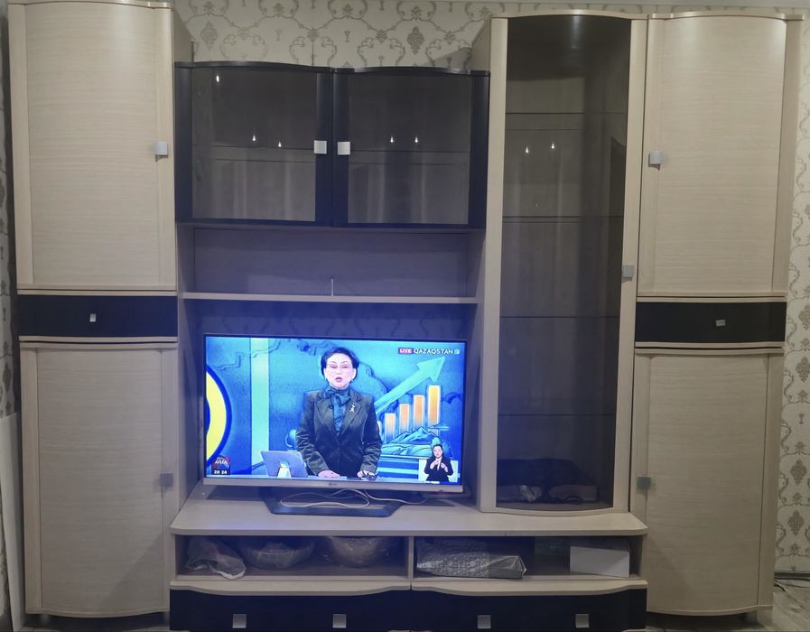 Стенка в гостиную