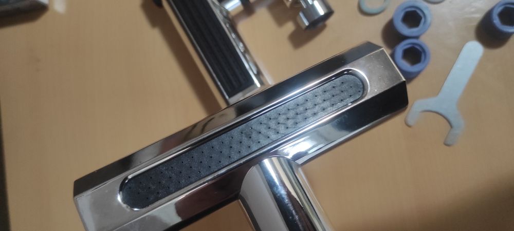 Рафтове за стена и други