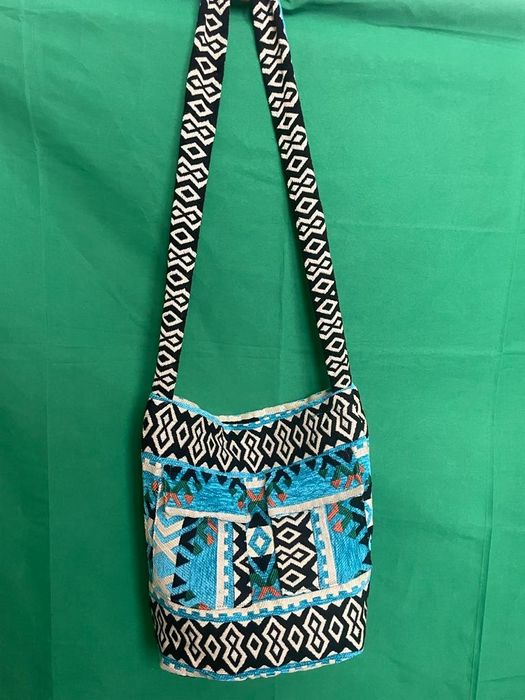 Стильная и очень удобная сумка