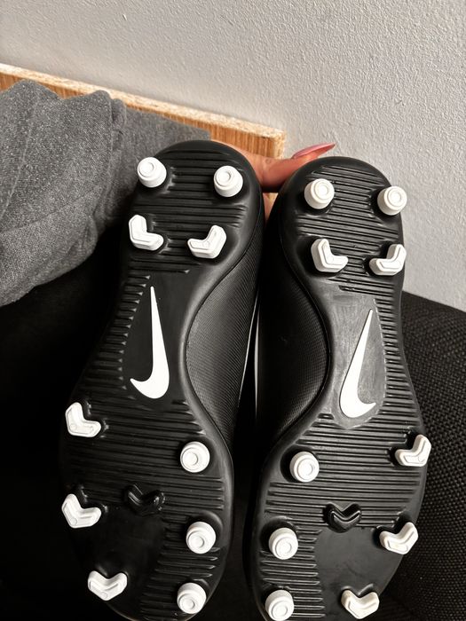 Бутонки Nike чисто нови