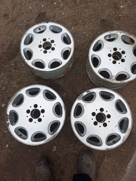 В продаже диски мерседес