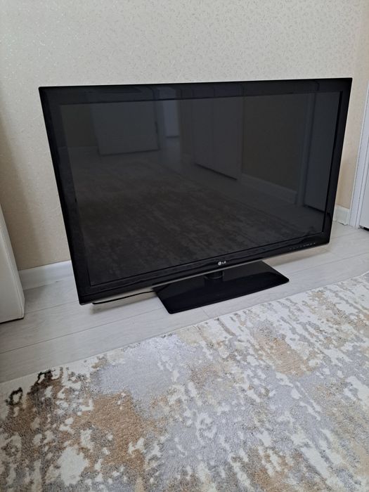 Продам телевизор LG