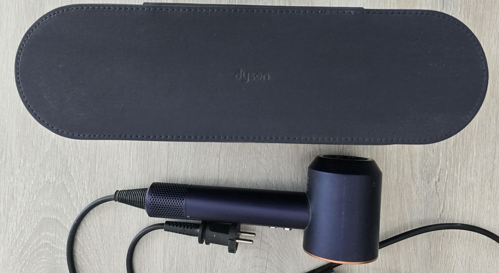 Uscator de par Dyson