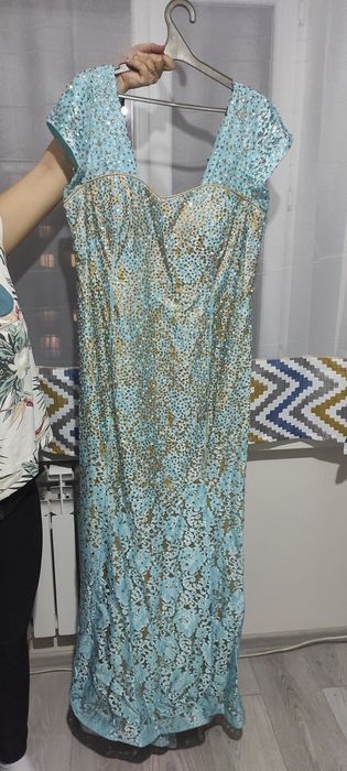 Продам Вечернее платье 50-52рр