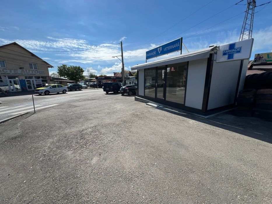 Containere spațiu comercial – fostă farmacie, complet echipate